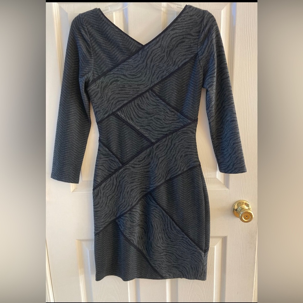 BCBGMaxAzria Gray Black Bold Tiger Herringbone Print Bandage Dress SZ S
